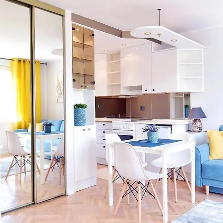 Apartment Avis - Skwer Kosciuszki 2 *